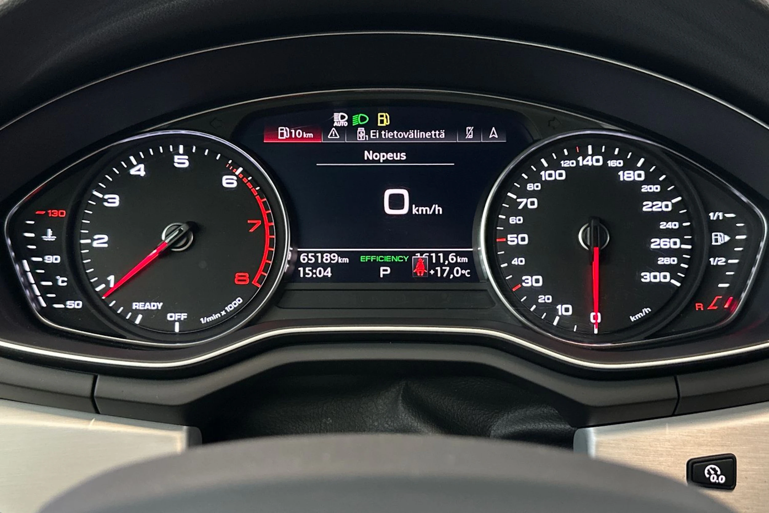 Sininen Audi A4 2023 kuva 17.