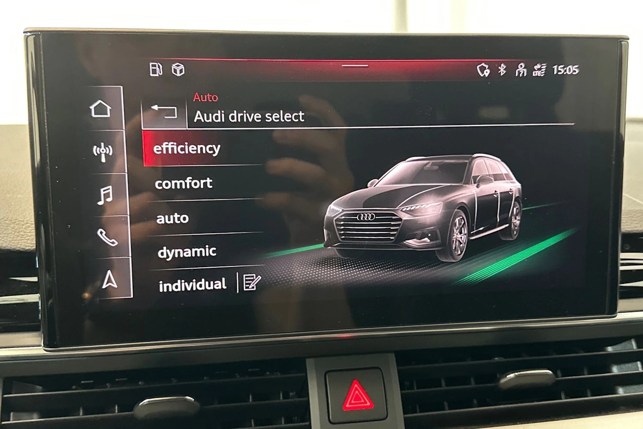 Sininen Audi A4 2023 kuva 20.