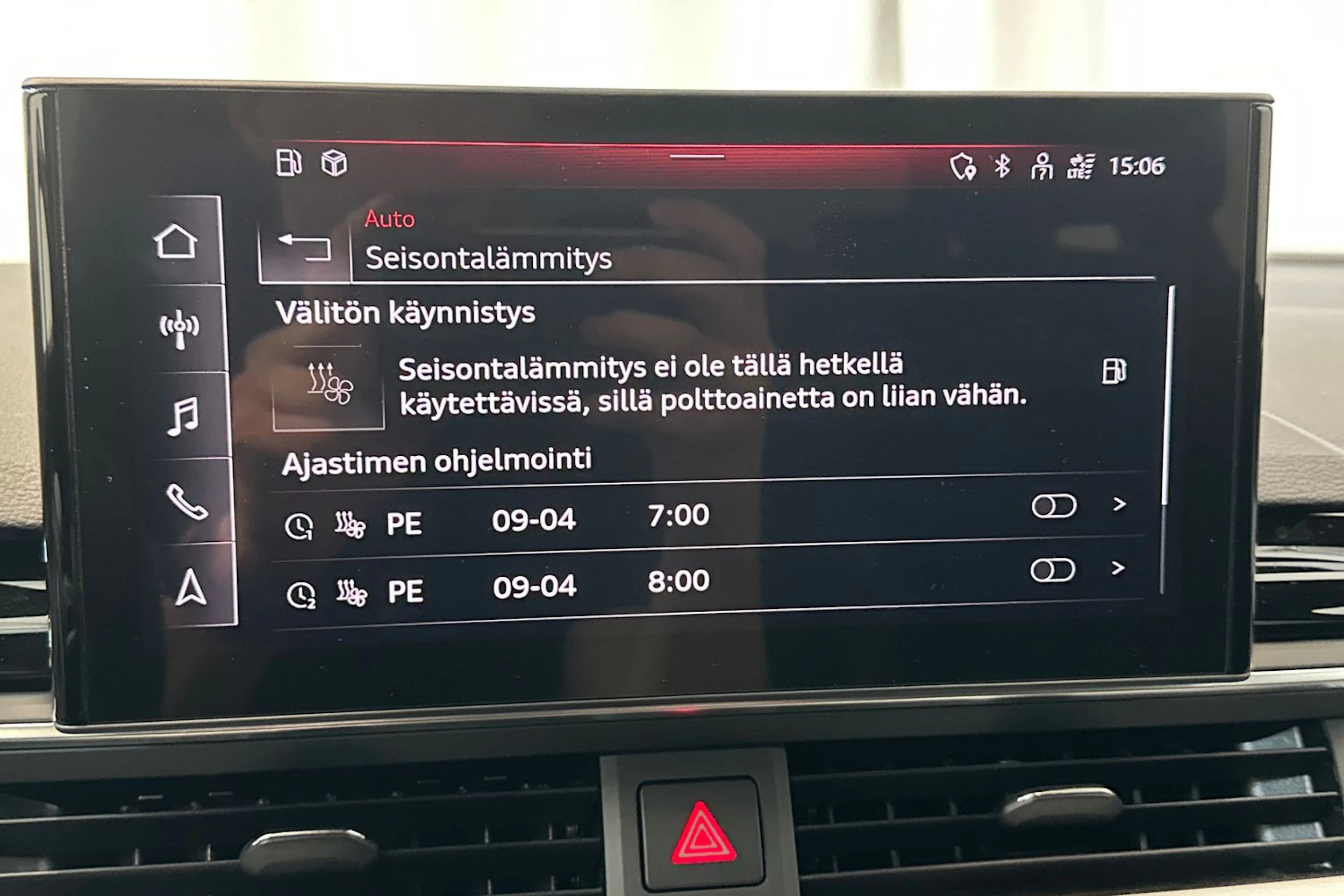 Sininen Audi A4 2023 kuva 24.