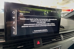musta Audi A4 2023 kuva 15.