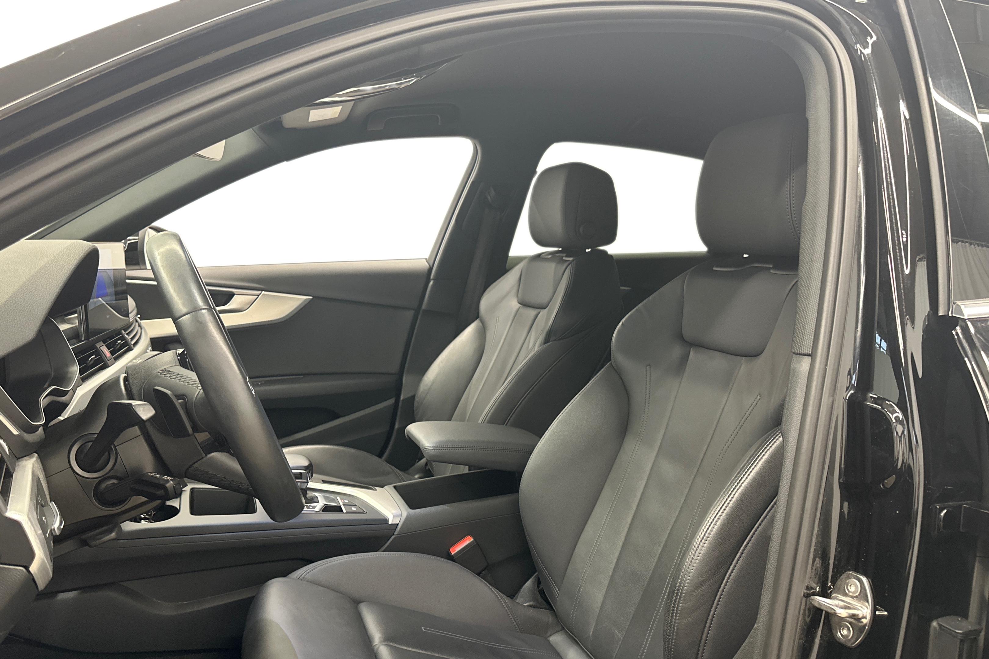 Audi A4 2023, bild 6/26