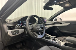 musta Audi A4 2023 kuva 10.