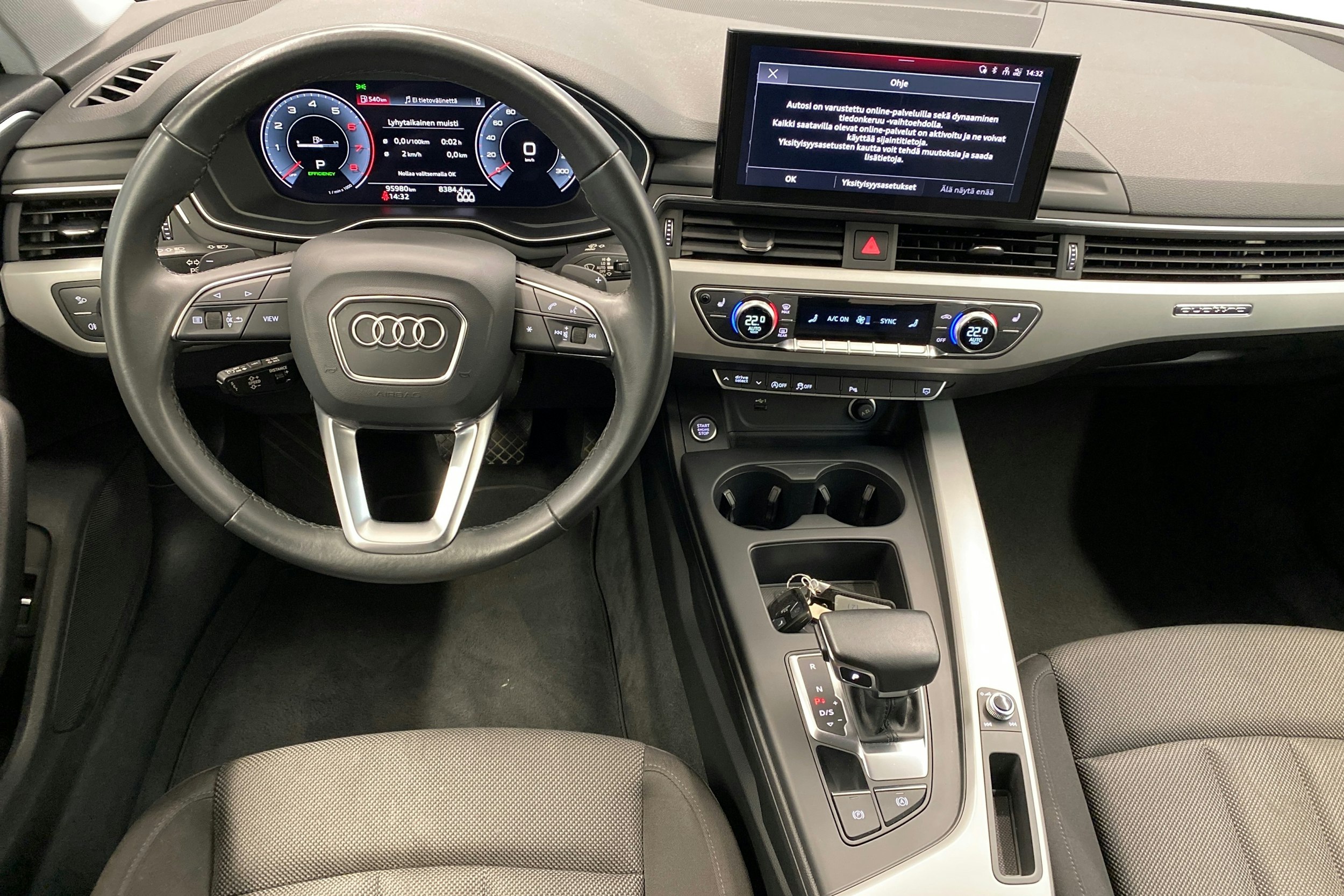 musta Audi A4 2023 kuva 9.