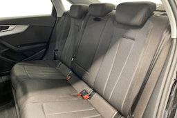 musta Audi A4 2023 kuva 10.