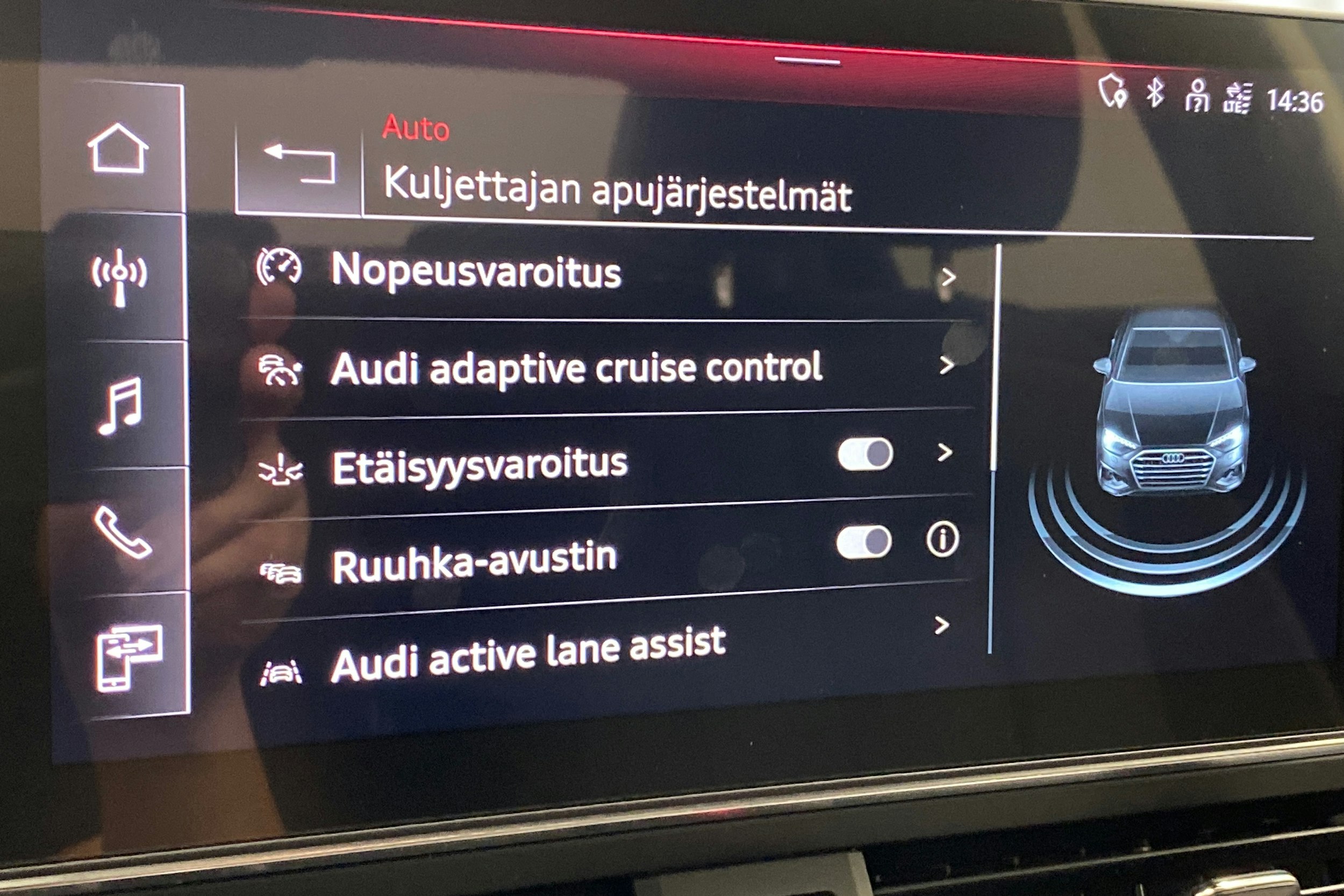 musta Audi A4 2023 kuva 26.