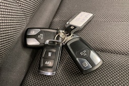 musta Audi A4 2023 kuva 37.