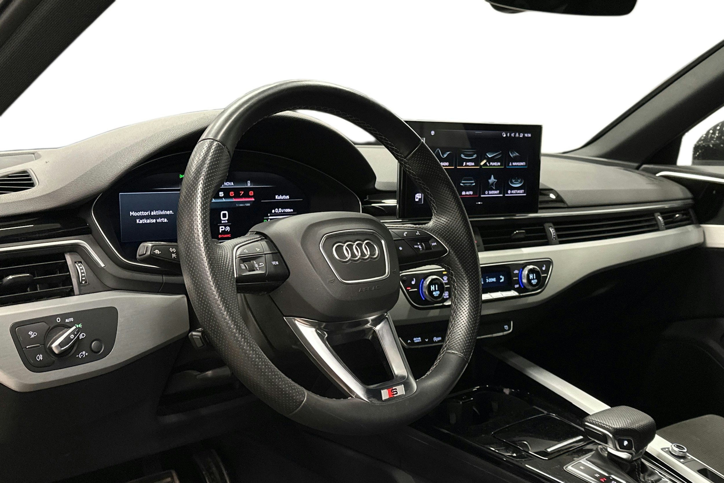 musta Audi A4 2023 kuva 3.