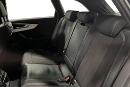 musta Audi A4 2023 kuva 10.