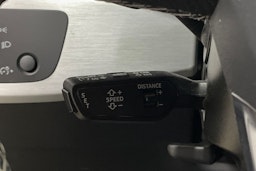 musta Audi A4 2023 kuva 15.