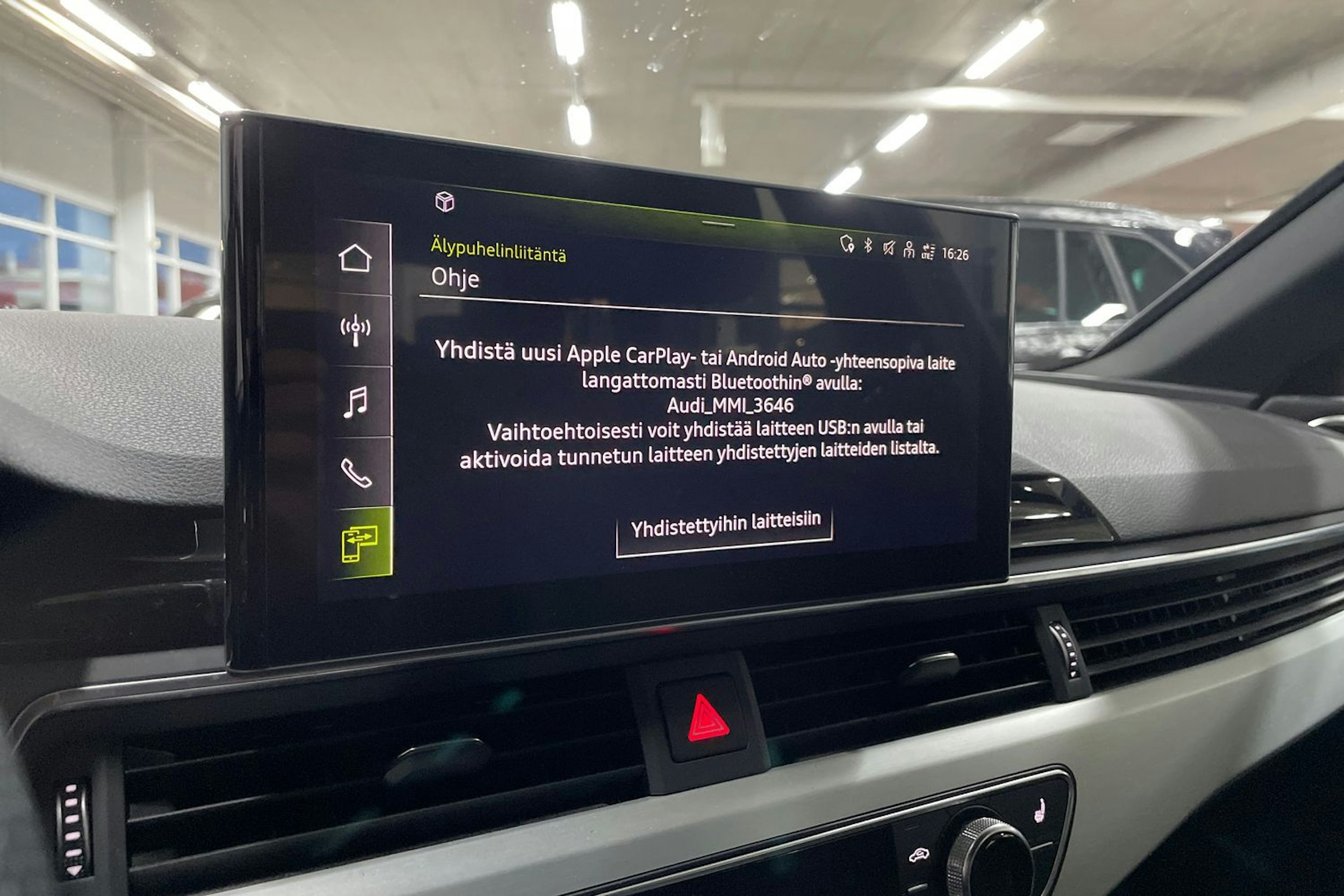 musta Audi A4 2023 kuva 23.