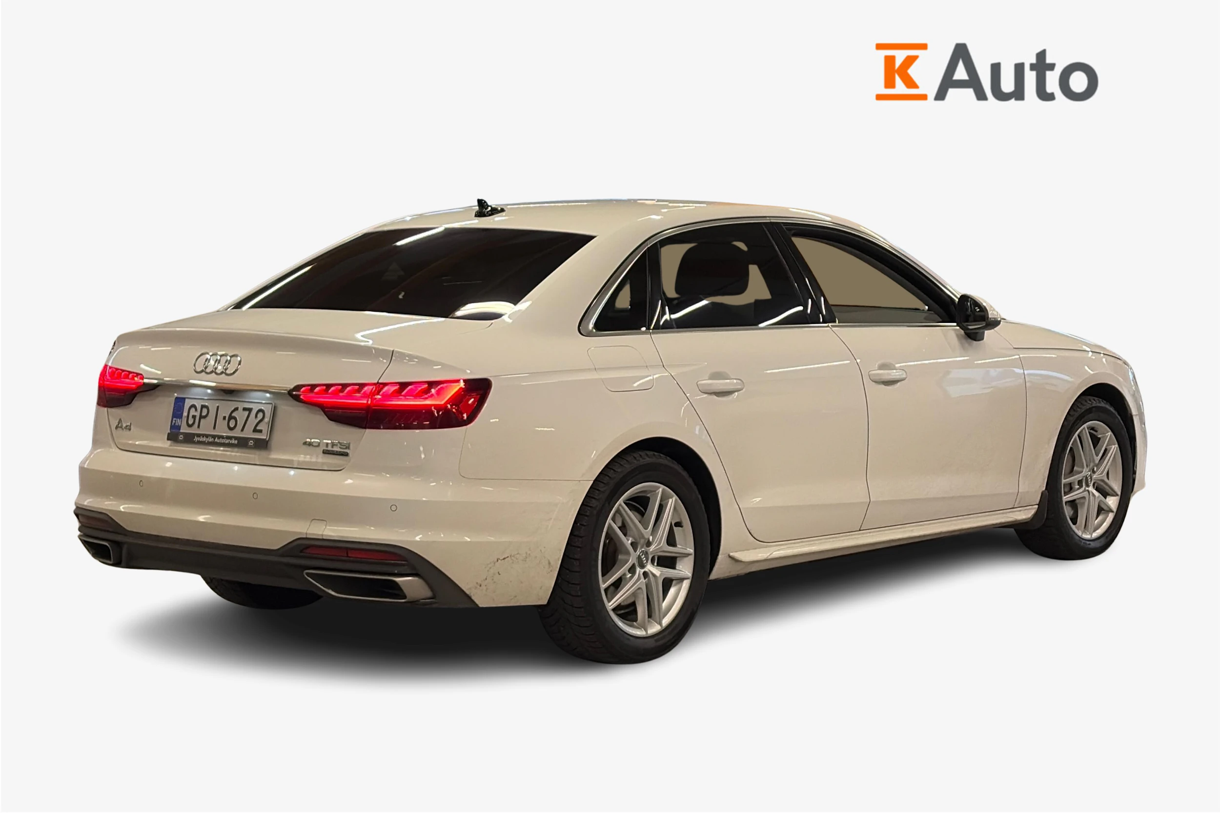 valkoinen Audi A4 2023 kuva 2.