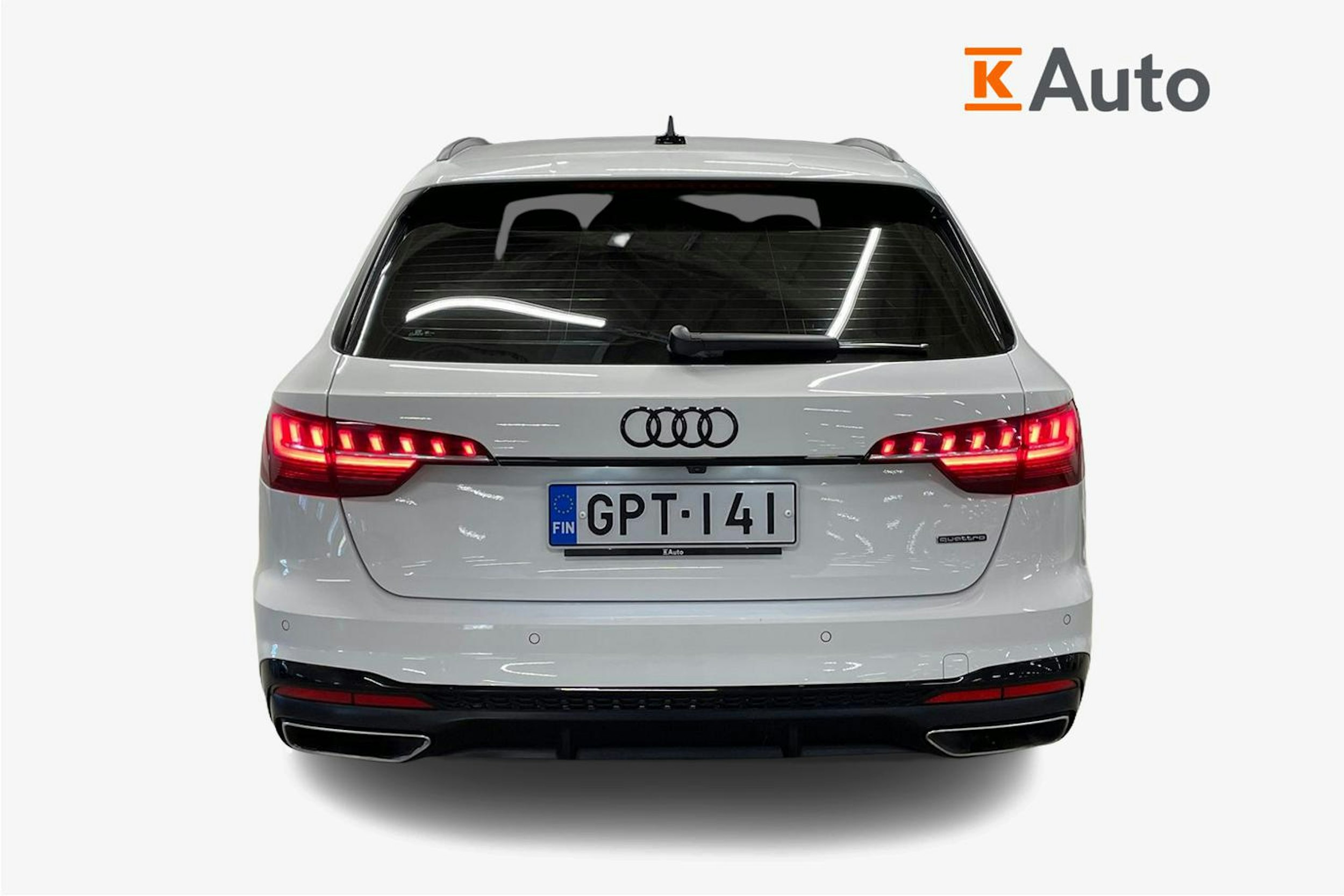 Valkoinen Audi A4 2023 kuva 3.