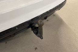 Valkoinen Audi A4 2023 kuva 16.