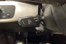 Valkoinen Audi A4 2023 kuva 21.