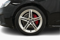 musta Audi A4 2023 kuva 9.