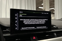 musta Audi A4 2023 kuva 14.