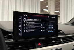 musta Audi A4 2023 kuva 19.