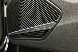 musta Audi A4 2023 kuva 25.