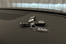 musta Audi A4 2023 kuva 31.