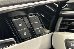 valkoinen Audi A4 2023 kuva 21.