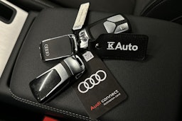valkoinen Audi A4 2023 kuva 35.