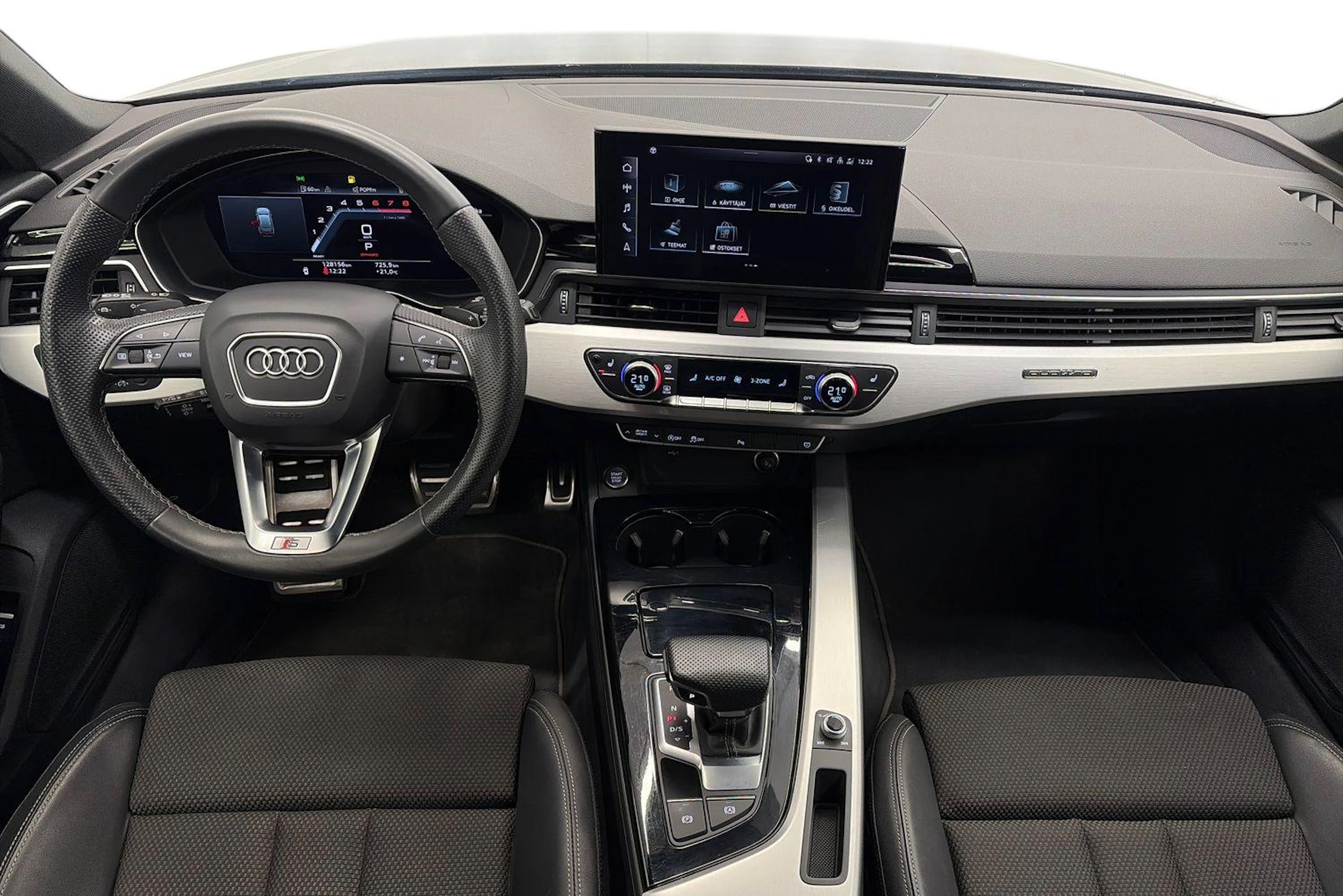 musta Audi A4 2023 kuva 9.