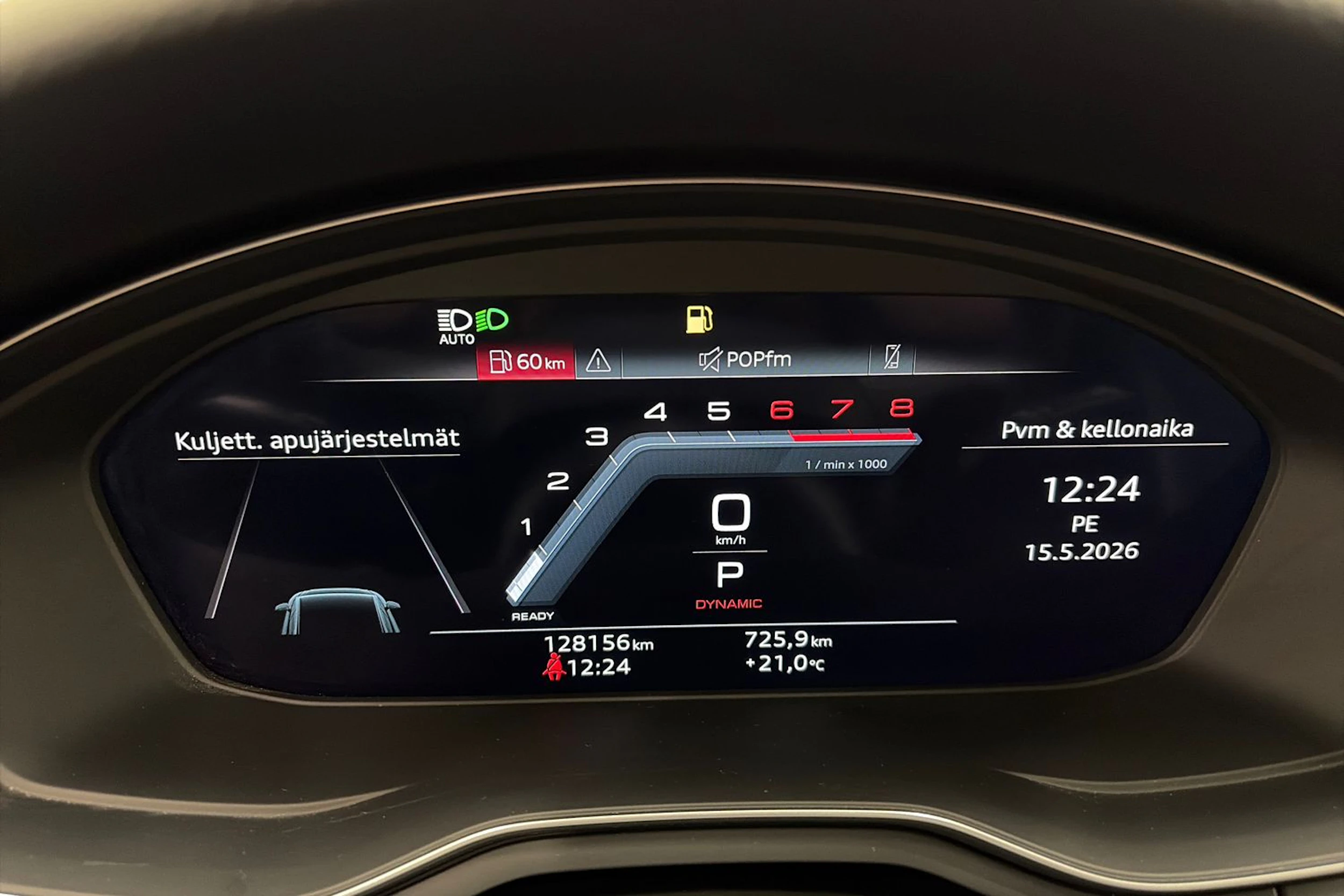musta Audi A4 2023 kuva 19.