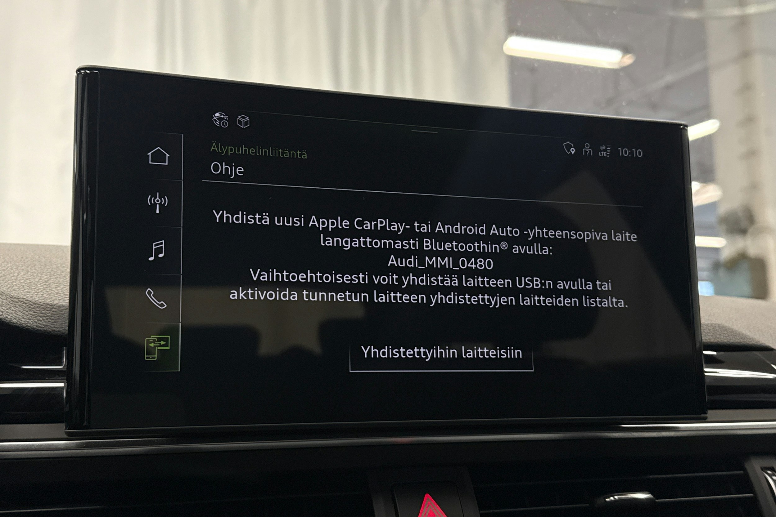 valkoinen Audi A4 2023 kuva 18.