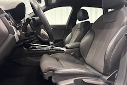 valkoinen Audi A4 2023 kuva 22.