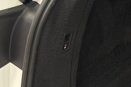 valkoinen Audi A4 2023 kuva 25.