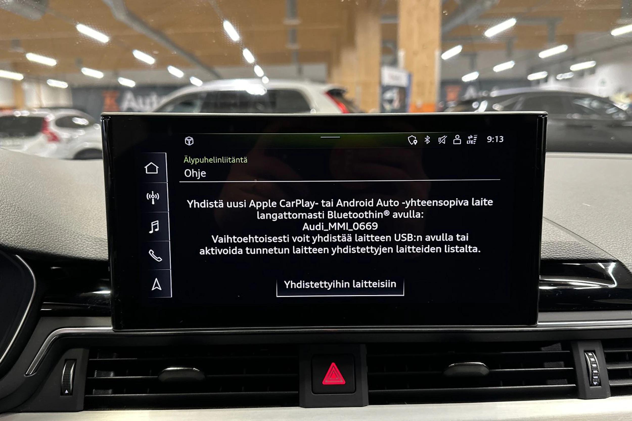 musta Audi A4 2023 kuva 15.