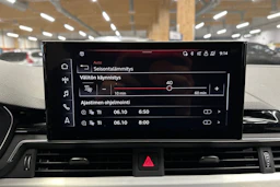 musta Audi A4 2023 kuva 16.