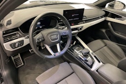 musta Audi A4 2023 kuva 7.