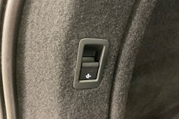 musta Audi A4 2023 kuva 15.