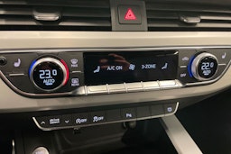 musta Audi A4 2023 kuva 19.