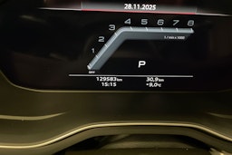 musta Audi A4 2023 kuva 24.