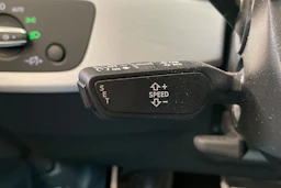 Valkoinen Audi A4 2023 kuva 19.