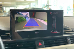 Valkoinen Audi A4 2023 kuva 22.