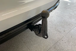 Valkoinen Audi A4 2023 kuva 29.