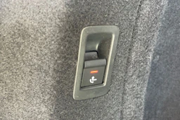 Valkoinen Audi A4 2023 kuva 30.