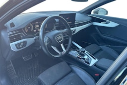 Musta Audi A4 2023 kuva 3.