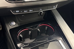 Musta Audi A4 2023 kuva 18.