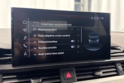 Musta Audi A4 2023 kuva 21.