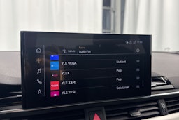 Musta Audi A4 2023 kuva 23.