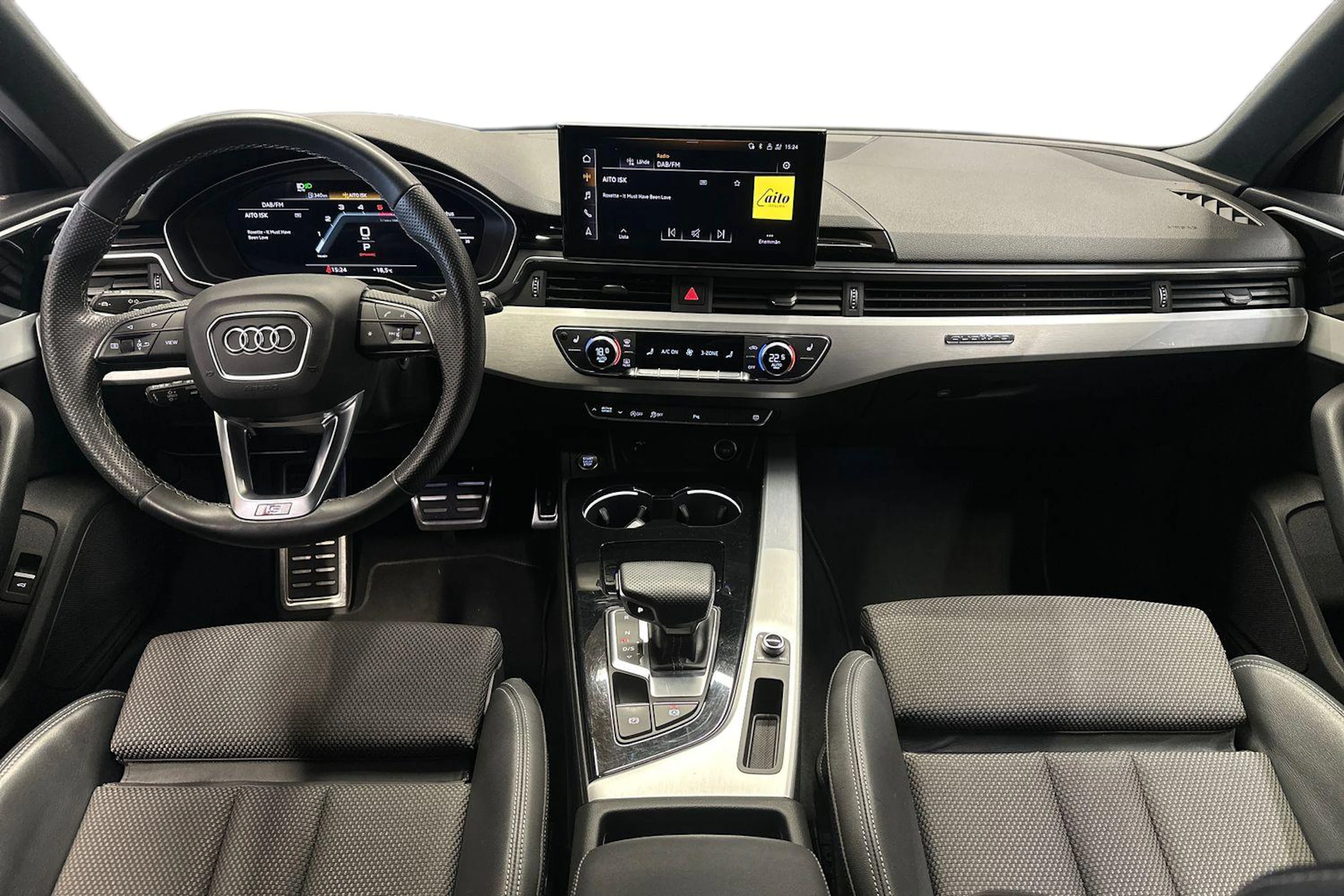 valkoinen Audi A4 2023 kuva 7.