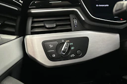 valkoinen Audi A4 2023 kuva 24.