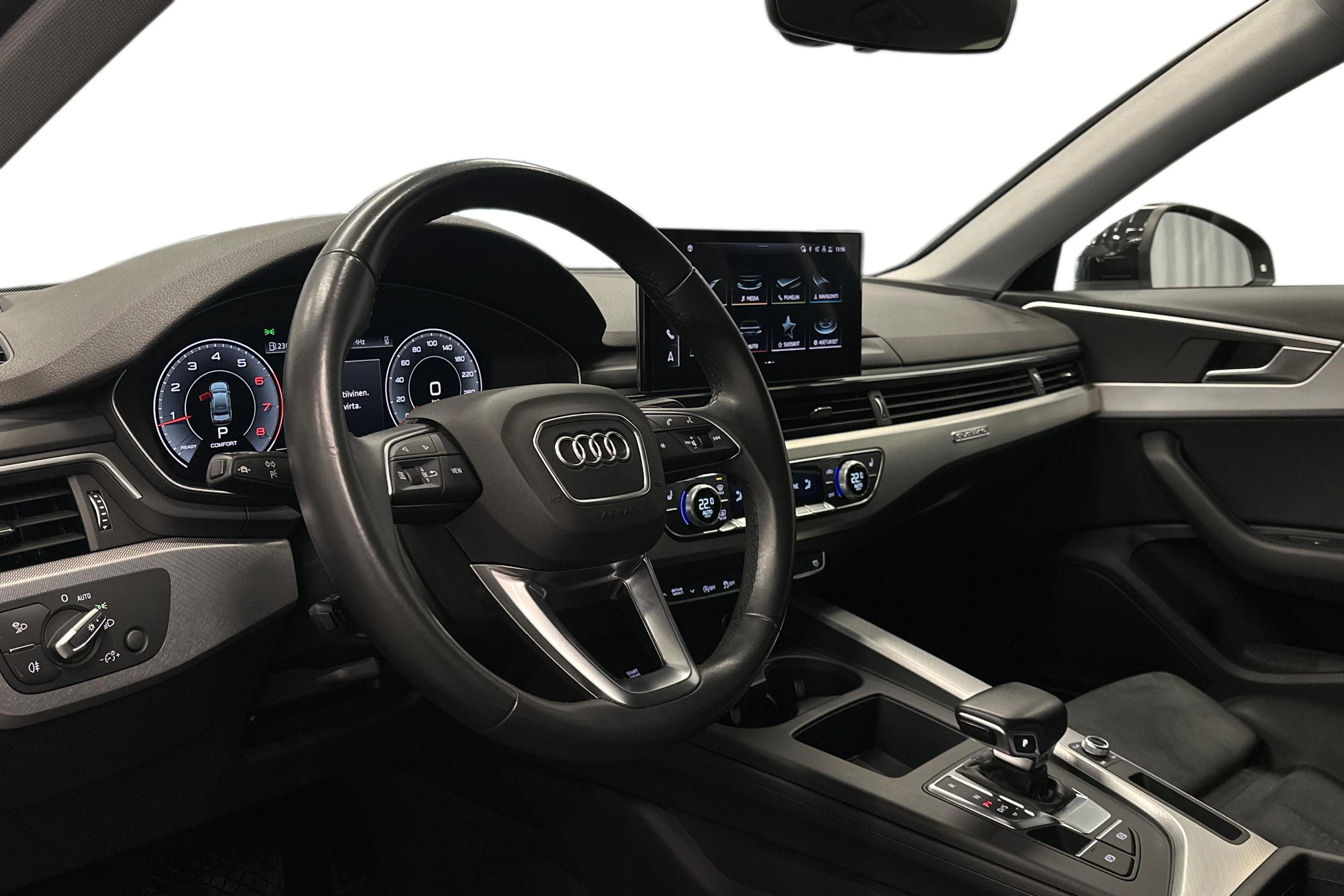 musta Audi A4 2023 kuva 6.