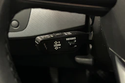 musta Audi A4 2023 kuva 17.