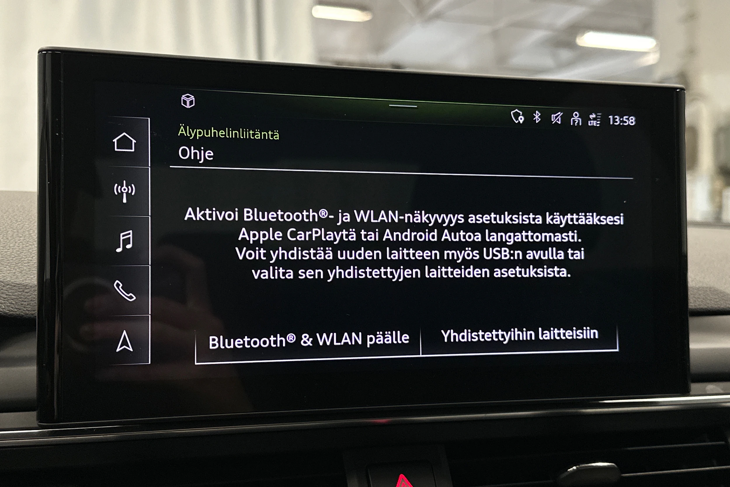 musta Audi A4 2023 kuva 19.