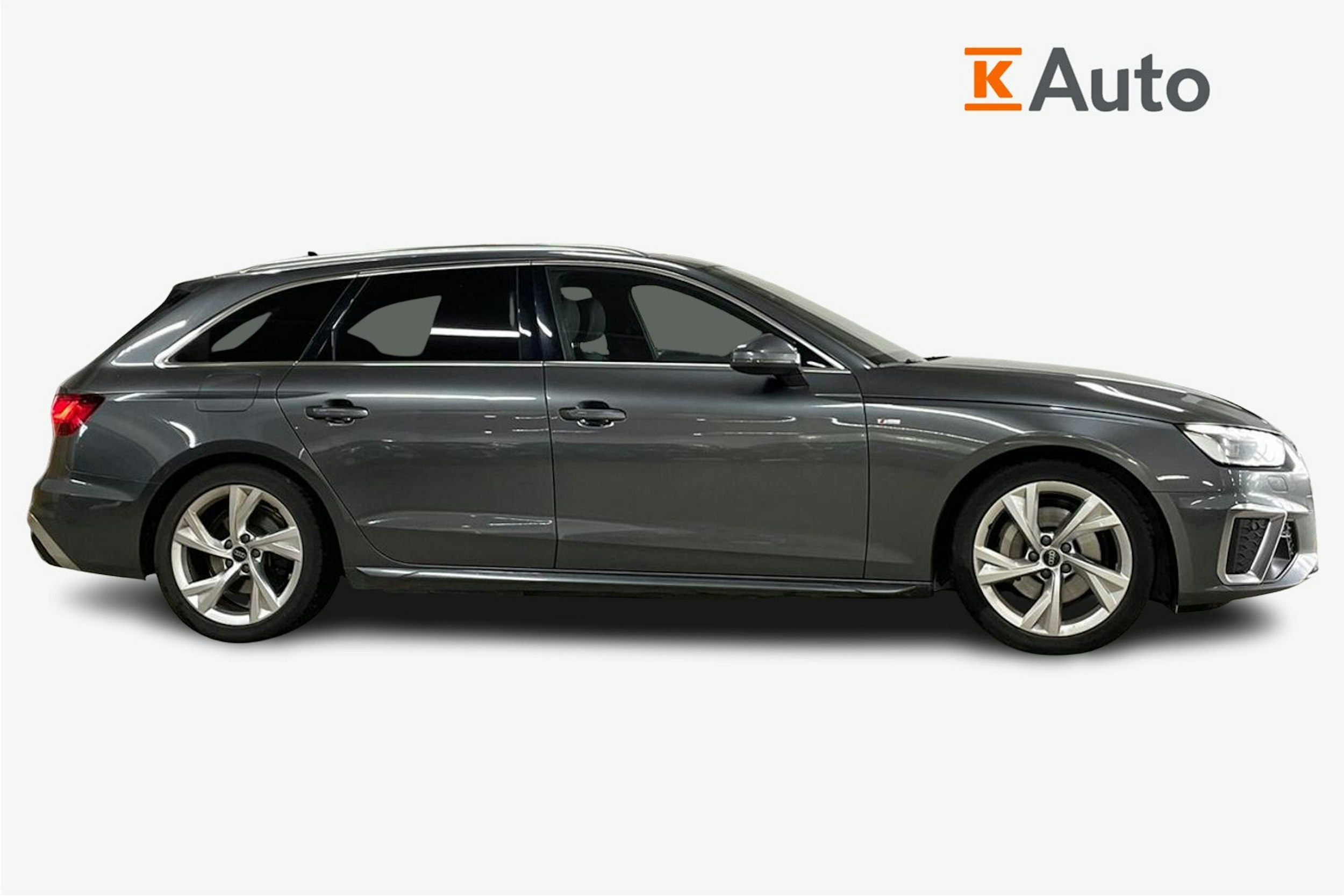 Harmaa Audi A4 2023 kuva 5.